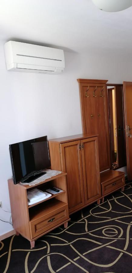 Trenčín Pension Magnolia מראה חיצוני תמונה