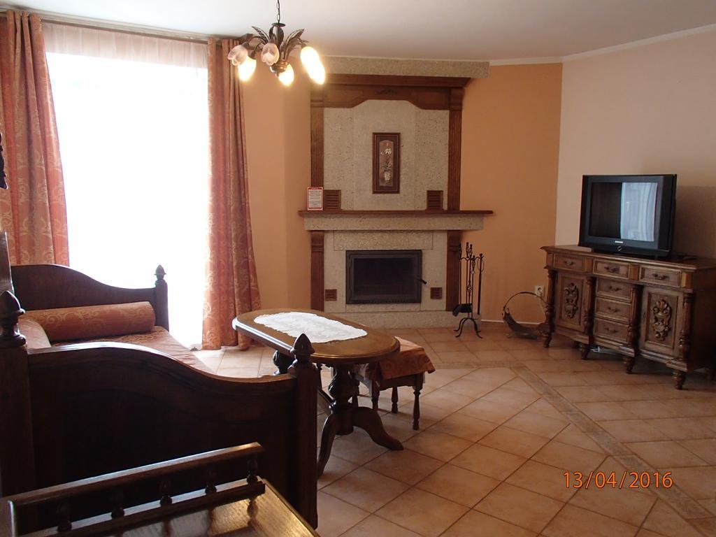 Trenčín Pension Magnolia מראה חיצוני תמונה