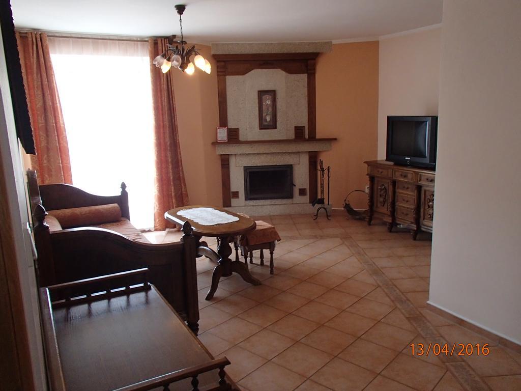 Trenčín Pension Magnolia מראה חיצוני תמונה