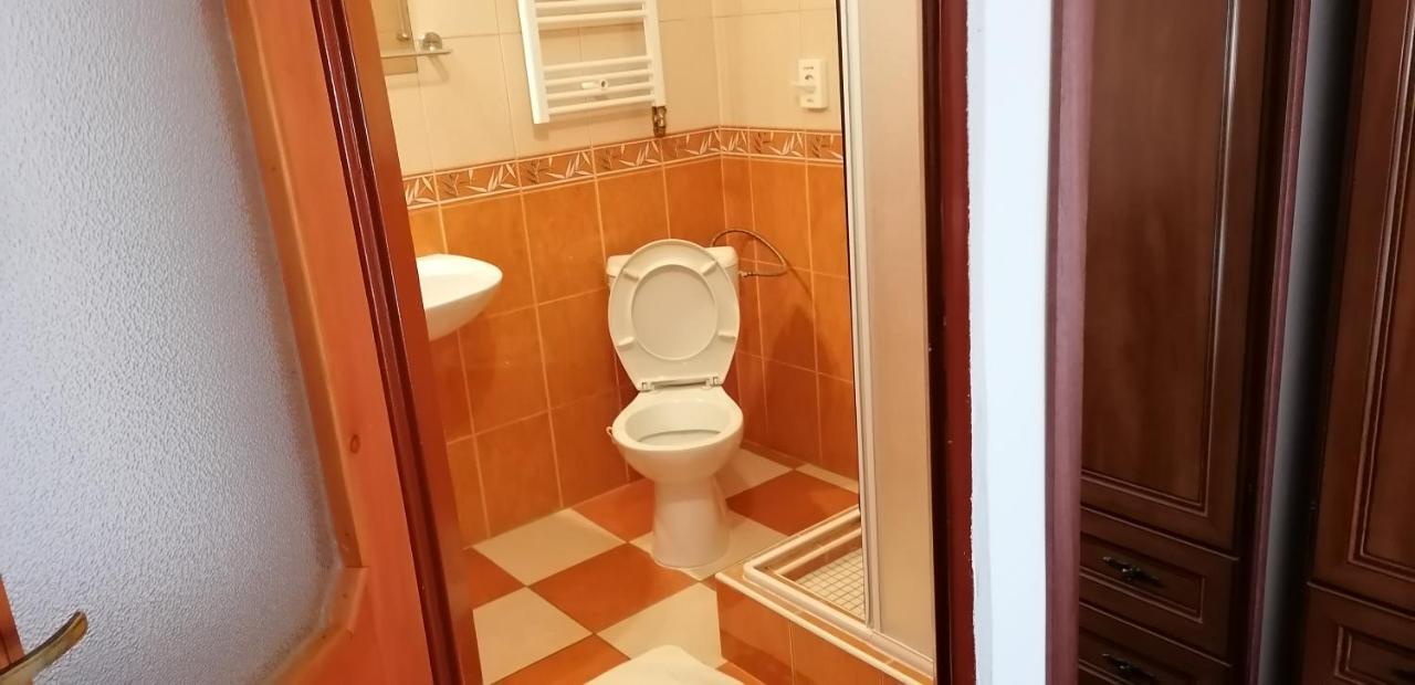Trenčín Pension Magnolia מראה חיצוני תמונה