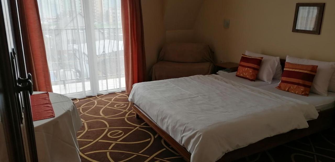 Trenčín Pension Magnolia מראה חיצוני תמונה